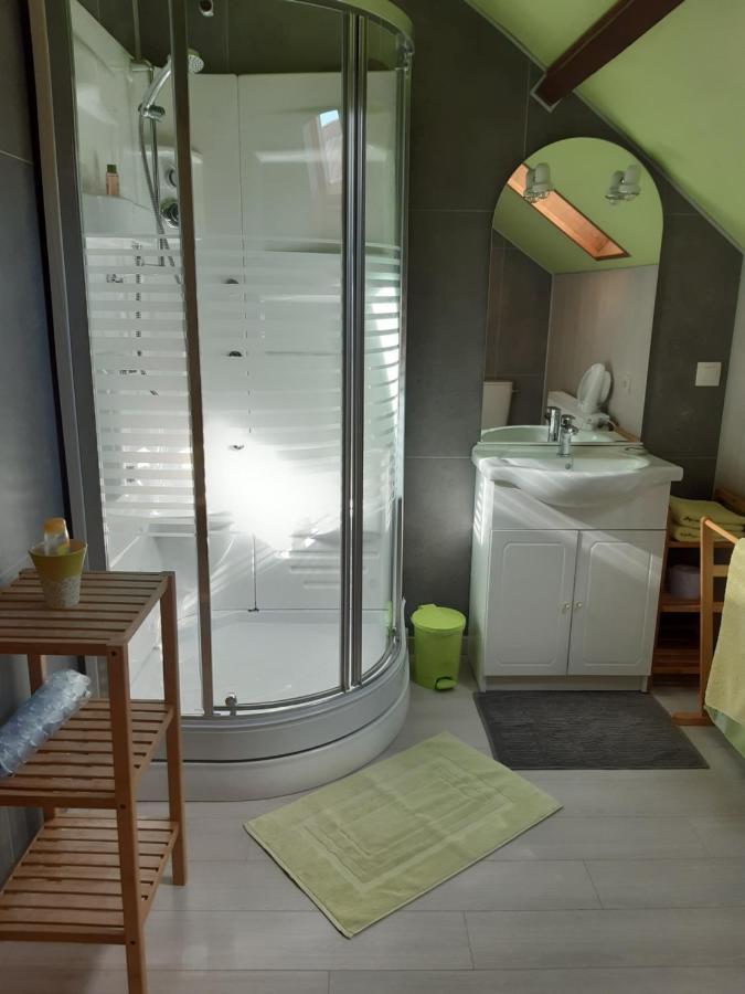 Au Coeur De L'Enclave Bed & Breakfast Moeuvres Ngoại thất bức ảnh